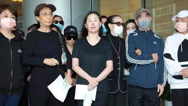 宗馥莉操刀，娃哈哈要靠气泡水“进城”