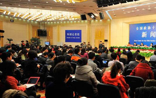 越南股市2年翻倍：旅游顺便开个户 3000多中国人杀入